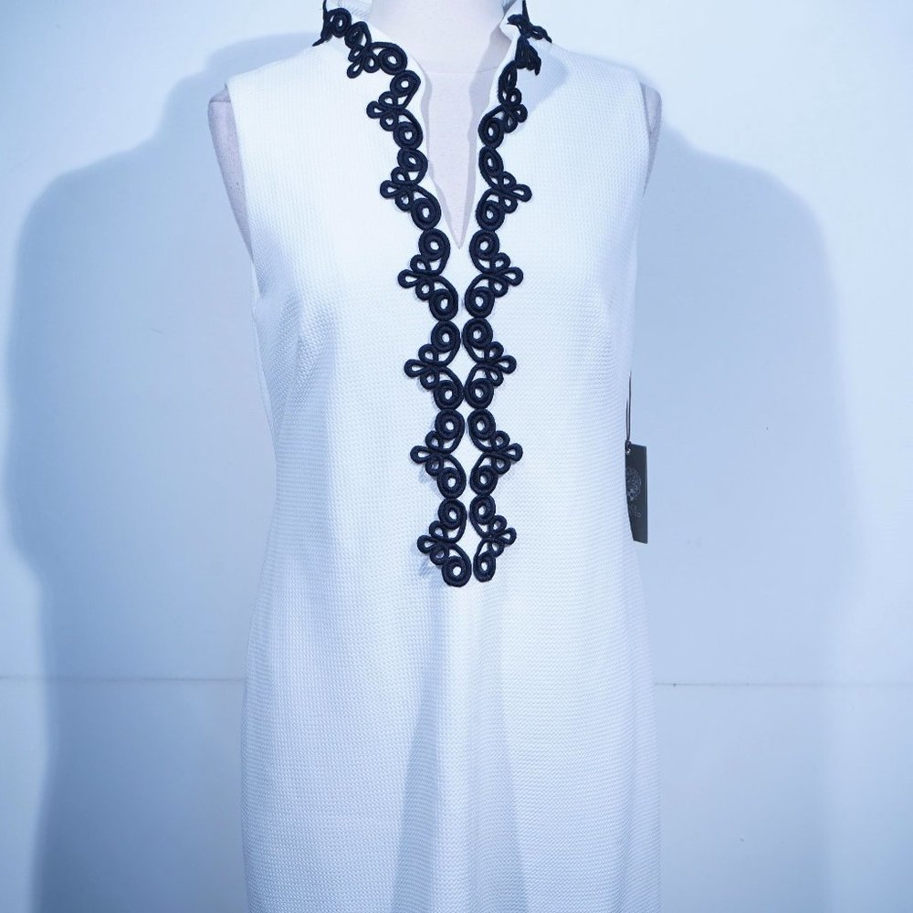 Vince Camuto Sleeveless dress Size: 12 with Black Appliqué